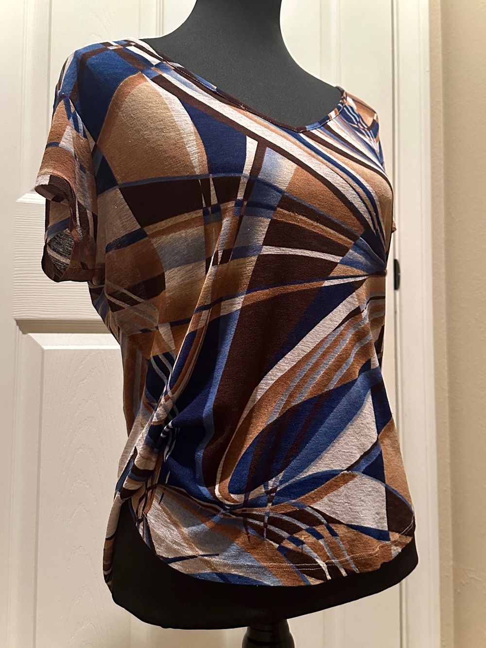 Abstract Wave-Print Short Sleeve Top — Blue & Brown